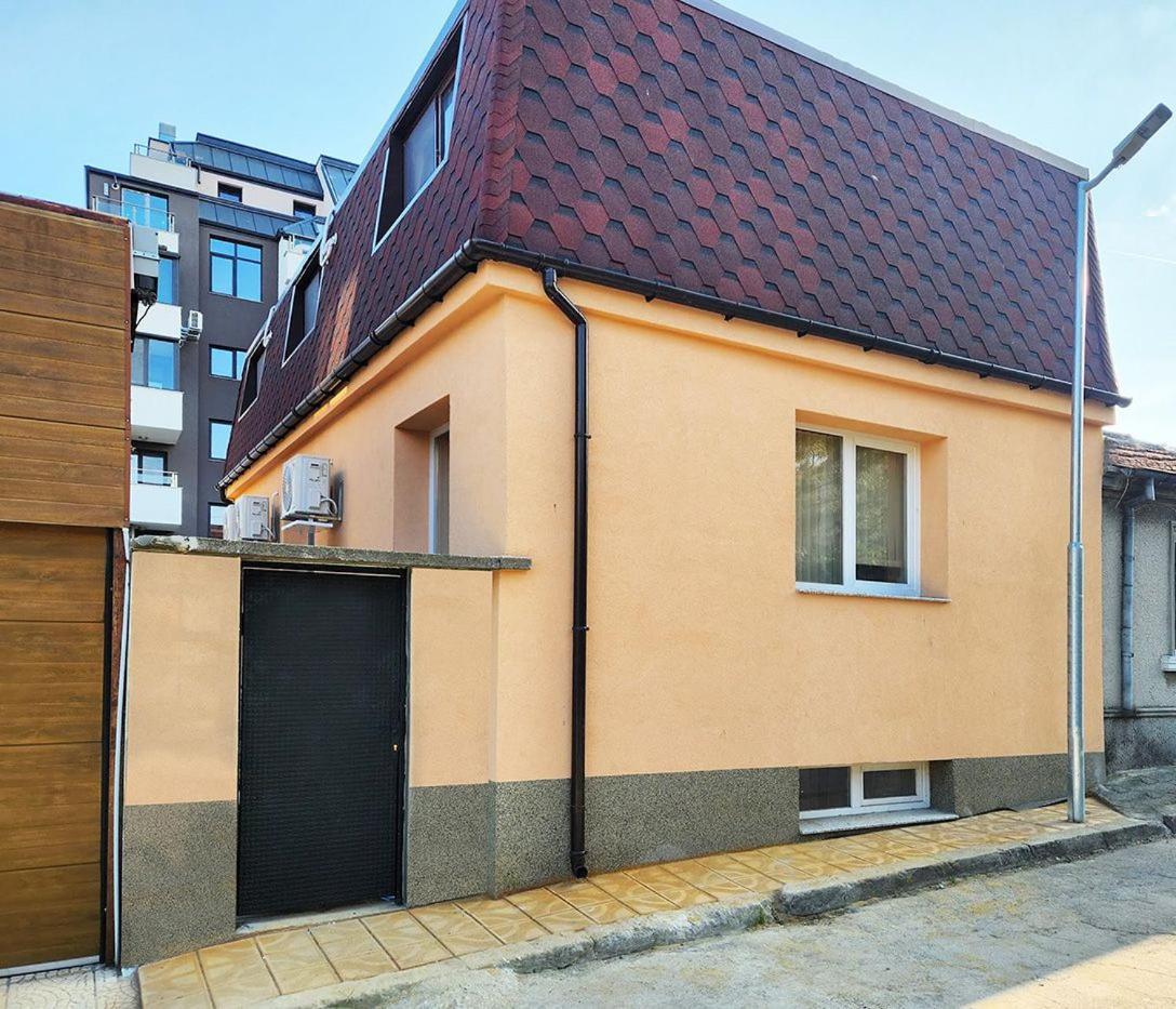 Cosy Apartment With A Sunny Balcony In Varna Exterior photo
