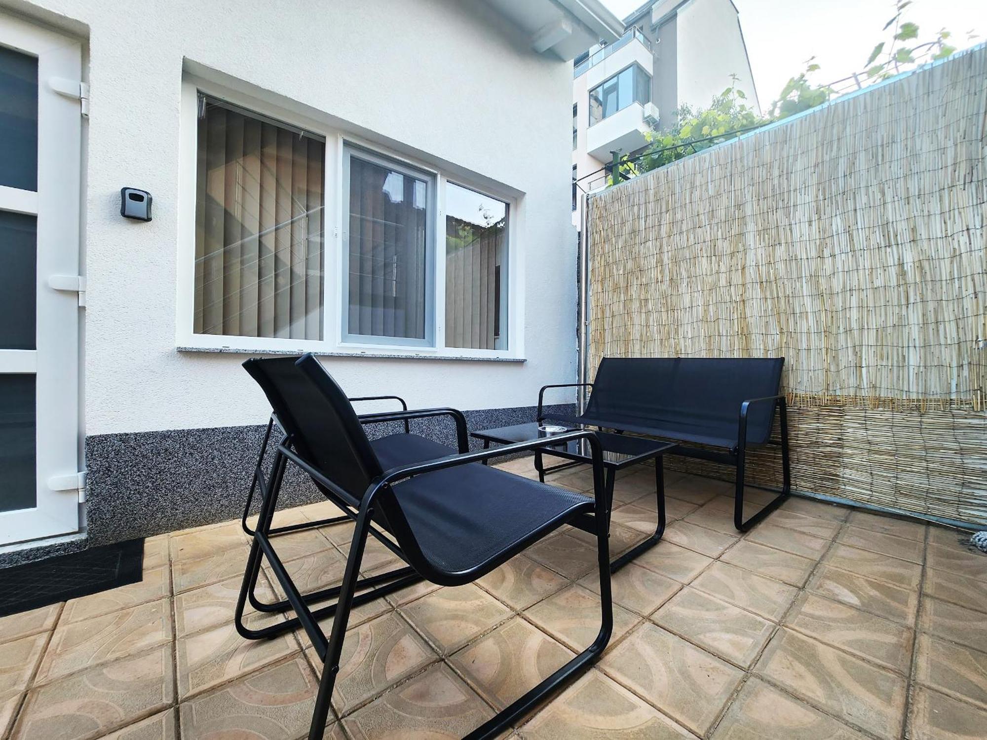 Cosy Apartment With A Sunny Balcony In Varna Exterior photo